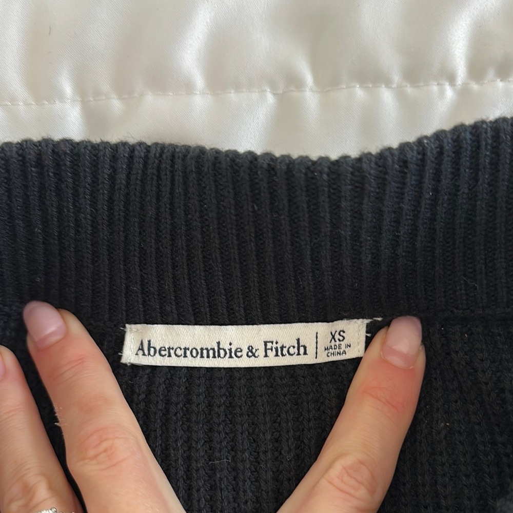 A&F Black Ribbed Skirt - Picture 2 of 3